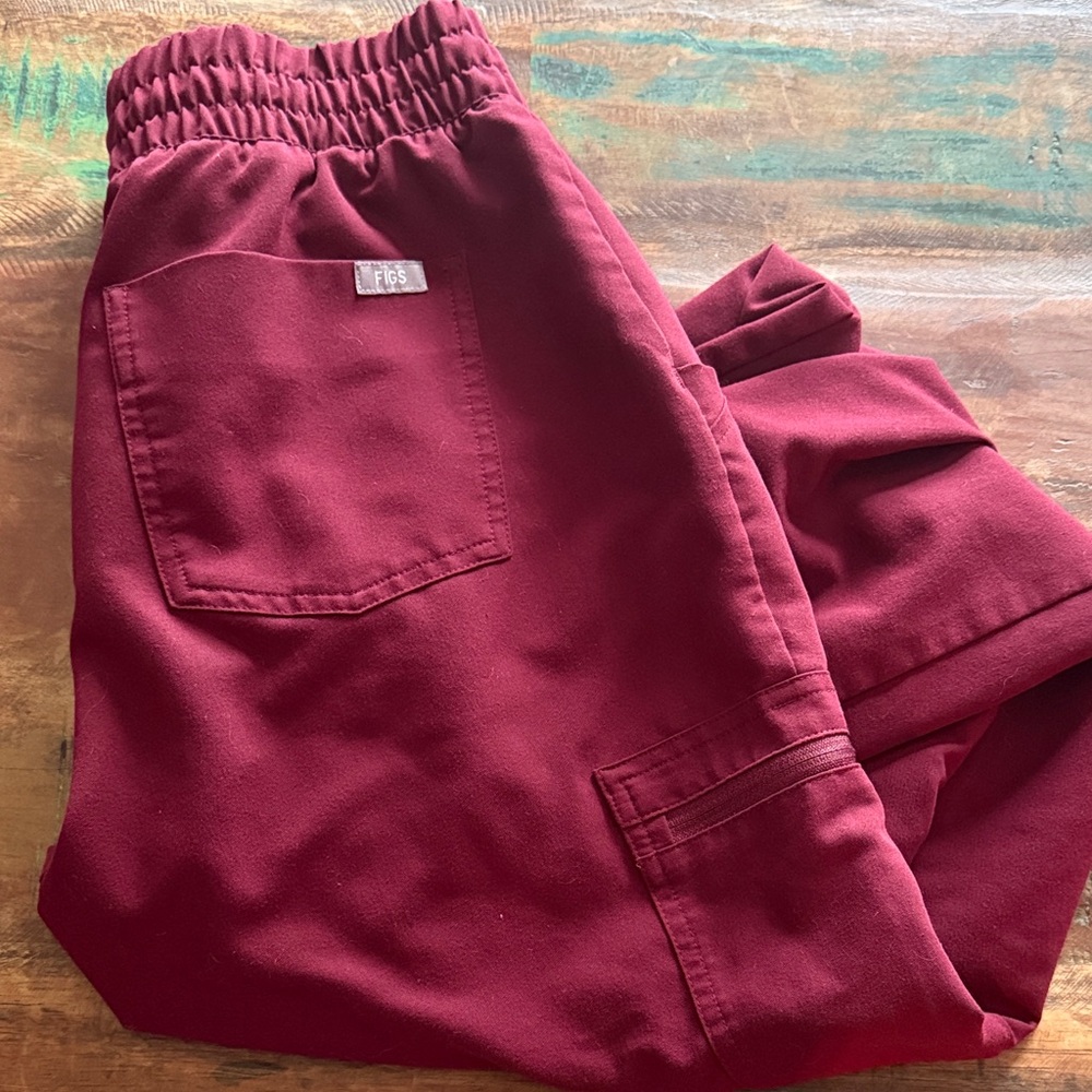 Figs Women's Burgundy Track Pants